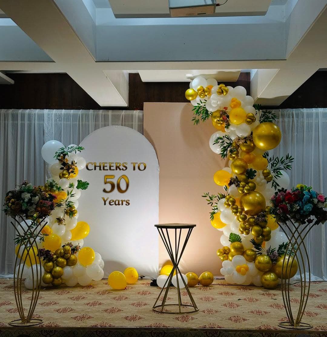 Anniversary balloon decoration with heart backdrop and lighting in Patna
