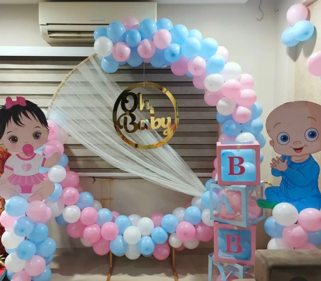 Welcome baby home decoration with balloons and name lettering in Patna
